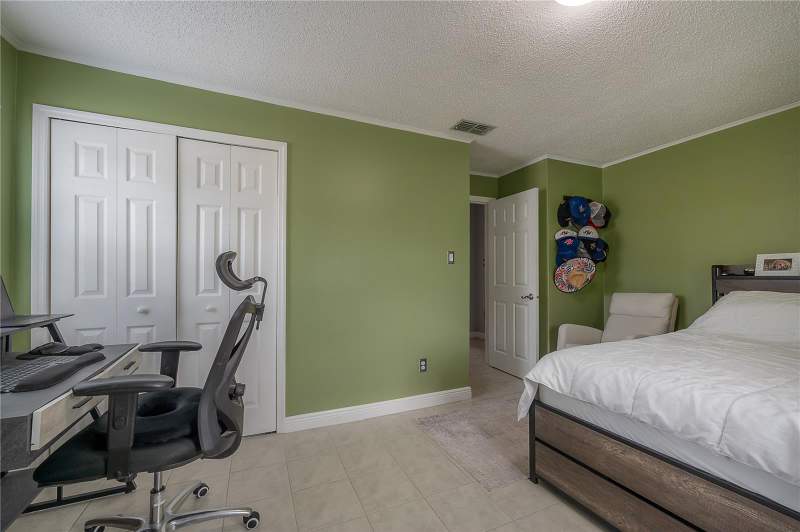 2 bedroom Single Family Residence at 5937 13th Avenue, Tyrone Gardens Sec 1, St Petersburg — photo 5