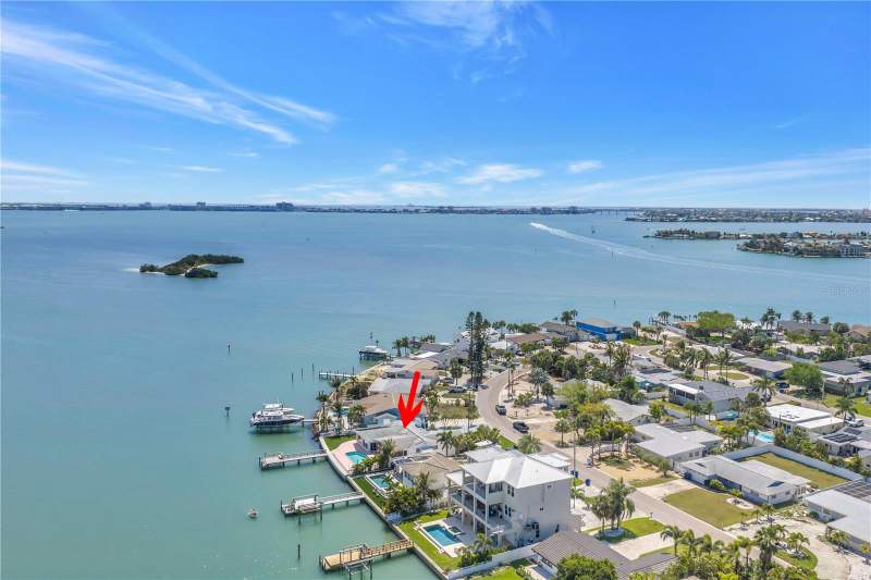3 bedroom Single Family Residence at 6984 S Shore Drive, Pasadena Isle, St Petersburg — photo 2