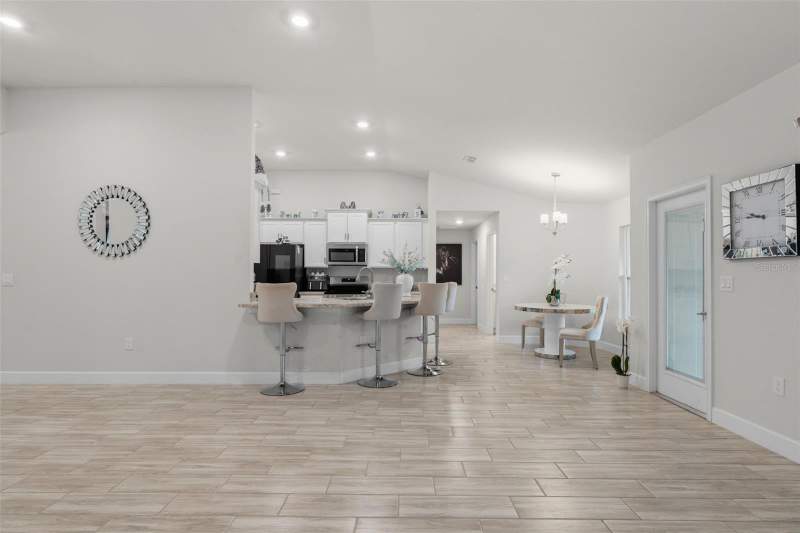 4 bedroom Single Family Residence at 5479 Knights Landing Dr., Knights Landing, Lakeland — photo 3