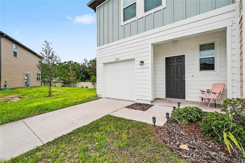 3 bedroom Single Family Residence at 6272 Bucket Court, Dug Crk Twnhms, Gibsonton — photo 2
