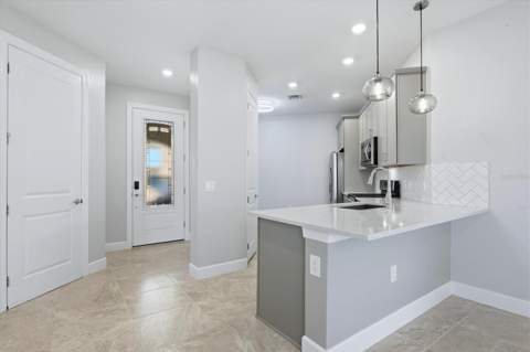7665 Summerland Cove, Lakewood Ranch FL - photo 6 of 6