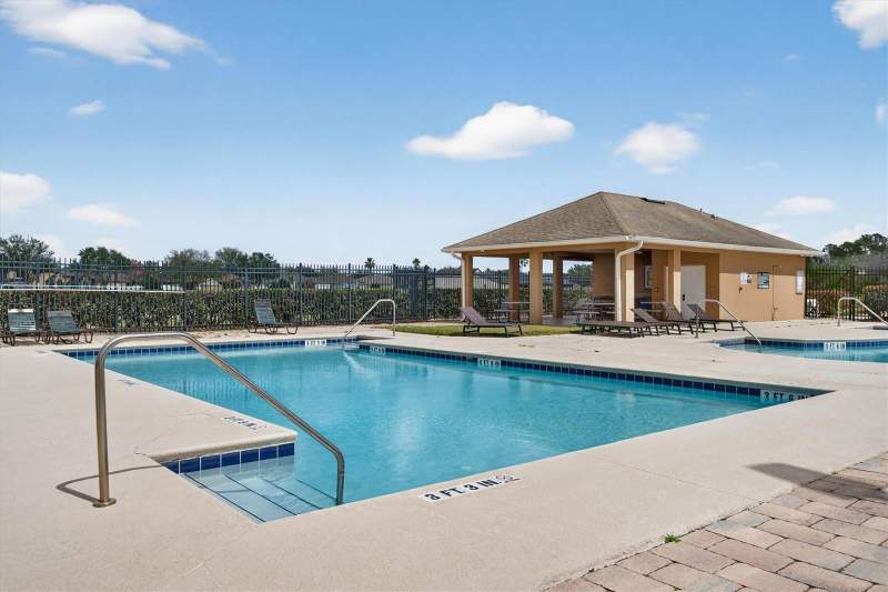 4 bedroom Single Family Residence at 19500 Glen Elm Way, Reserve At Wedgefield, Orlando — photo 3