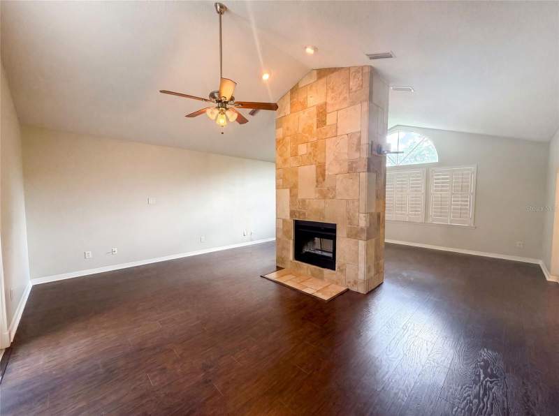 3 bedroom Single Family Residence at 300 Sprucewood Road, Lake Mary Woods, Lake Mary — photo 3