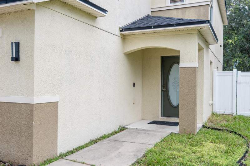 4 bedroom Single Family Residence at 6340 Cherry Blossom Trail, Magnolia Trails, Gibsonton — photo 2