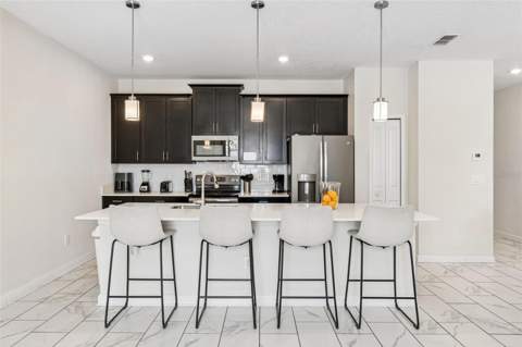 4833 Romeo Circle, Kissimmee FL - photo 9 of 54