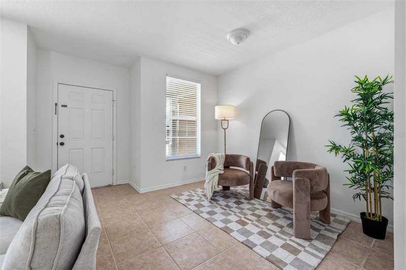2 bedroom Townhouse at 515 Sweet Hollow Place, Lakewood Ridge Twnhms, Brandon — photo 4