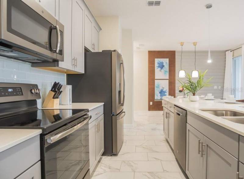 4 bedroom Townhouse at 468 OCEAN COURSE AVENUE, STONEYBROOK SOUTH NORTH PRCL PH 1, DAVENPORT — photo 5