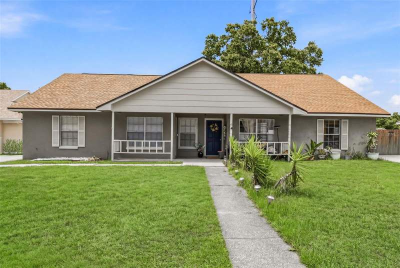 2 bedroom Single Family Residence at 3257 Laurel Dale Drive, North Lakes Sec I Unit, Tampa — photo 1