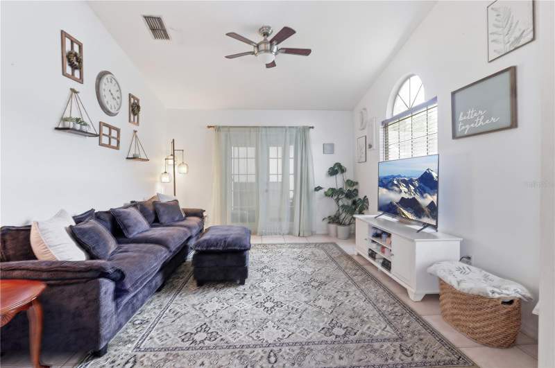 3 bedroom Single Family Residence at 118 DEER SONG DRIVE, DEERSONG 2, WINTER SPRINGS — photo 4