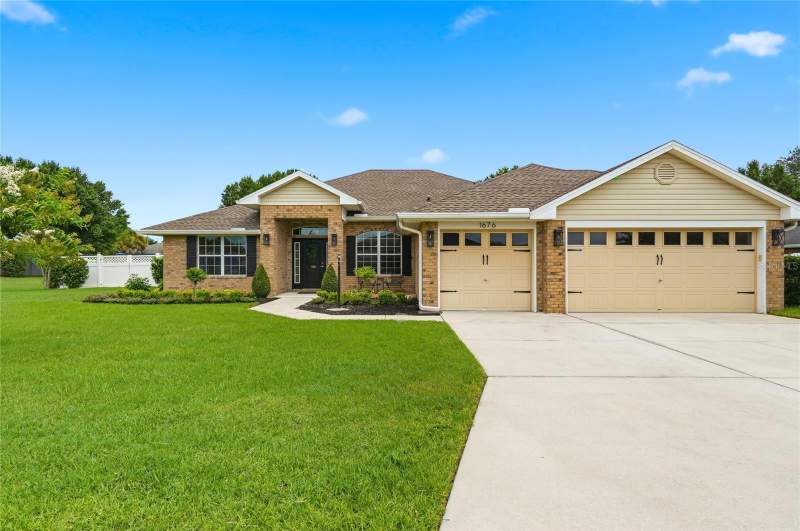 4 bedroom Single Family Residence at 1676 DOVES VIEW CIRCLE, DOVES VIEW, AUBURNDALE — photo 1
