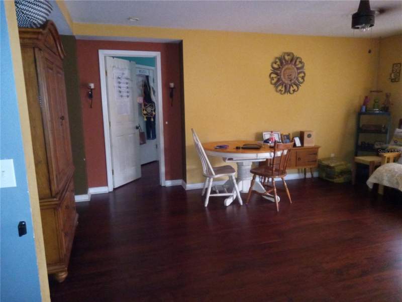 4 bedroom Single Family Residence at 10933 Subtle Trail Drive, South Fork Unit 3, Riverview — photo 4