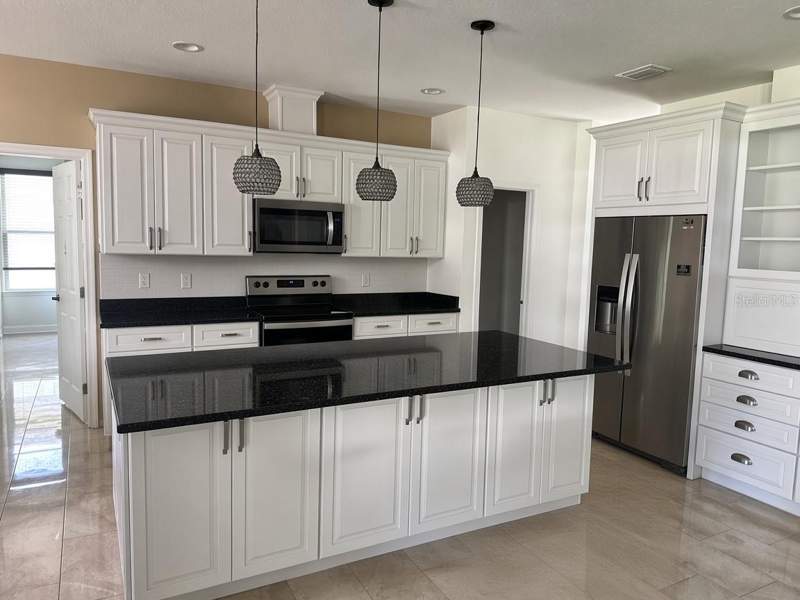 4 bedroom Single Family Residence at 5040 NE 48th Court, Spring Run Village, High Springs — photo 2