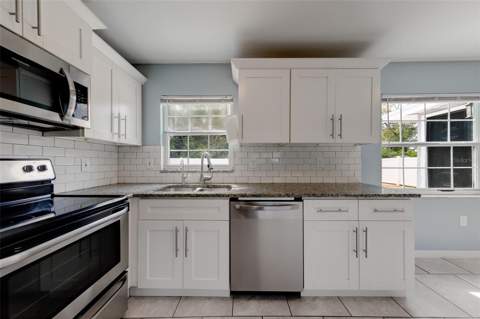 1309 Mary L Road, Clearwater FL - photo 7 of 38