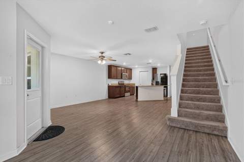 1556 Wynford Circle, Tavares FL - photo 11 of 45