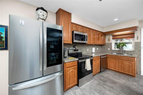 10504 Lacera Drive, Tampa FL - photo 11 of 41
