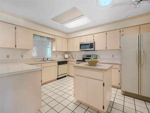 3118 Prairie Dunes Circle, Lakeland FL - photo 6 of 27
