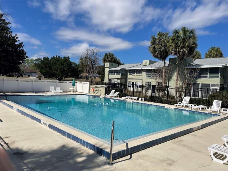 1 bedroom Condominium at 596 Bahia Circle #B, The Fairways At Silver Springs Shores Condominium, Ocala — photo 3
