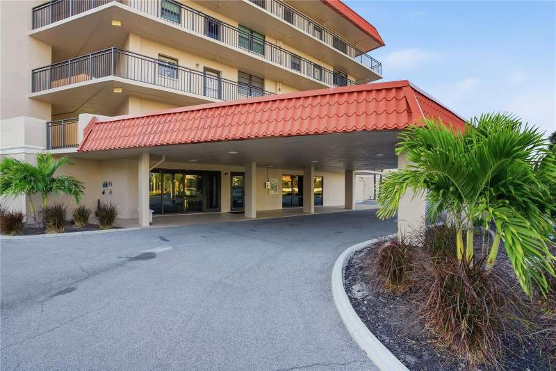 2 bedroom Condominium at 17580 Gulf Boulevard #302, Gulf Mariner The Condo, Redington Shores — photo 3