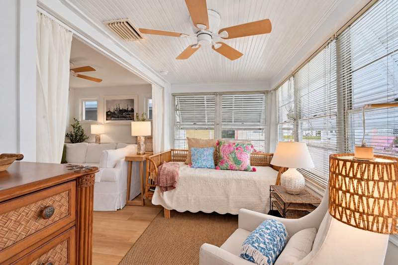 1 bedroom Single Family Residence at 12 Lafayette Street, Braden Castle Park, Bradenton — photo 2
