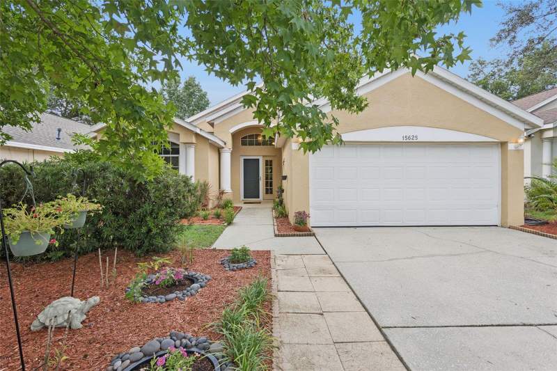 3 bedroom Single Family Residence at 15625 Autumn Glen Avenue, Weston Hills Sub, Clermont — photo 2