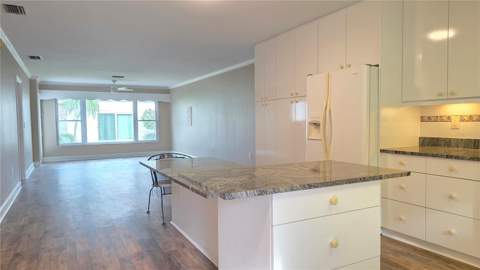 9711 Santa Maria Court #9711, Bradenton FL - photo 9 of 28