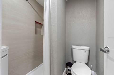 10113 Royal Acres Court, Tampa FL - photo 23 of 35