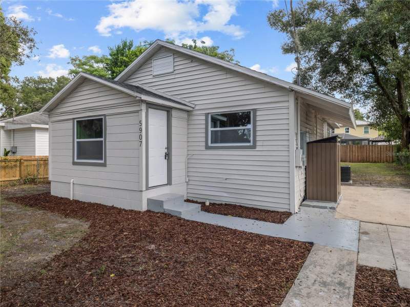 2 bedroom Single Family Residence at 5907 N 15th Street, Tampa, Tampa — photo 3