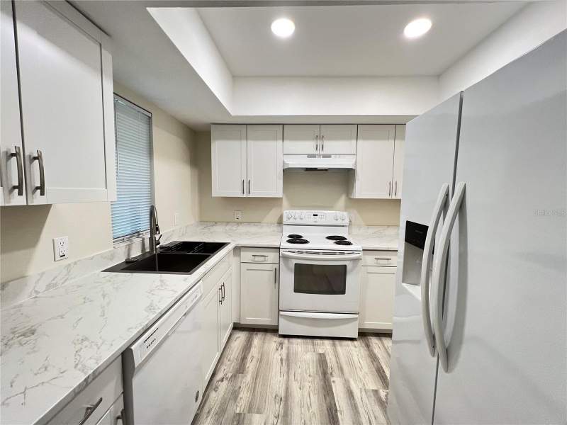 2 bedroom Condominium at 572 SE Fairways Lane #N204, Silver Downs Bldg N, Ocala — photo 5