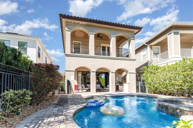5 bedroom Single Family Residence at 1025 Castle Pines Court, Reunion West Village 3A, Reunion — photo 3