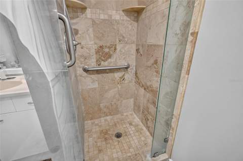 1004 Laredo Lane, Lady Lake FL - photo 24 of 38