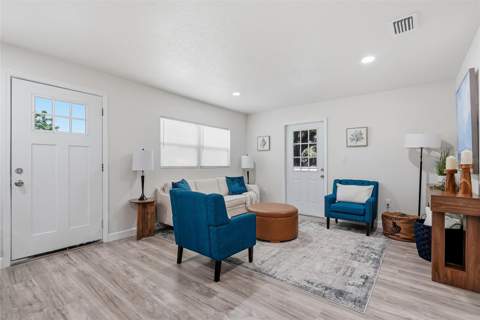 1002 E Seward Street, Tampa FL - photo 11 of 32