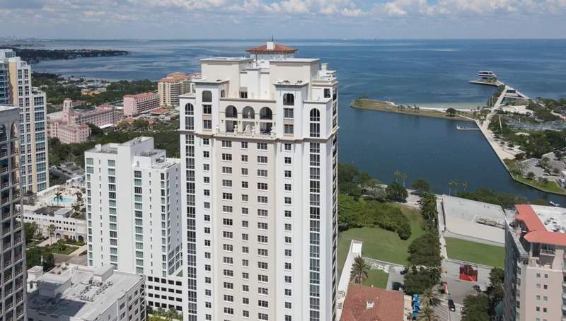 Parkshore Plaza Condo