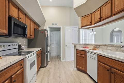 8038 Madrid Road, Weeki Wachee FL - photo 24 of 60
