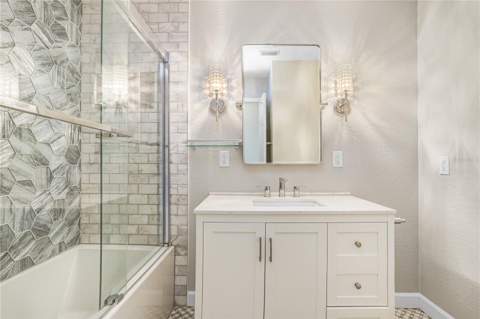 8404 Blackstone Court, Tampa FL - photo 22 of 36