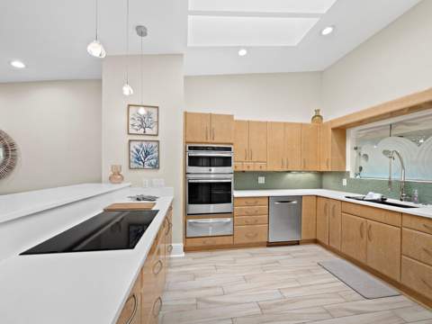 2352 Harbour Oaks Drive, Longboat Key FL - photo 15 of 59