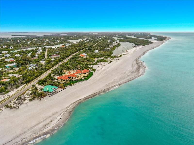 4 bedroom Single Family Residence at 6351 Sanibel Captiva Road, Acreage & Unrec, Sanibel — photo 4