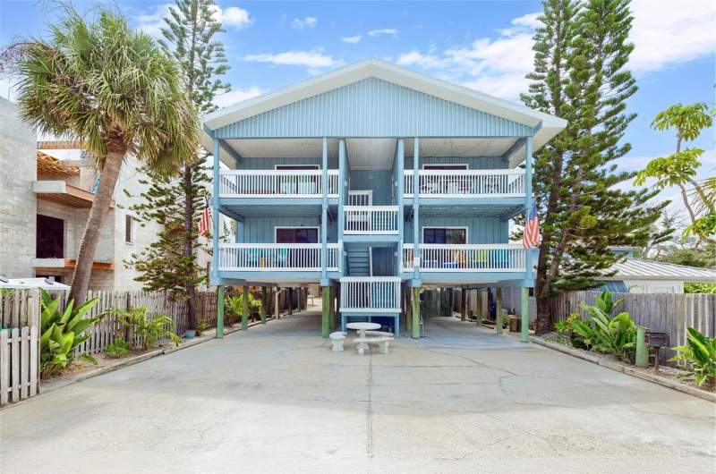 3 bedroom Condominium at 812 Gulf Blvd #3, Ship-A-Hoey Condo, Indian Rocks Beach — photo 2
