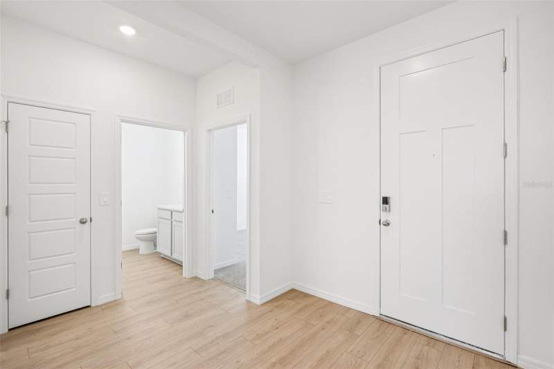 5 bedroom Single Family Residence at 4665 Barberry Avenue, Hawthorne Phase 3A-3B, Lakeland — photo 2
