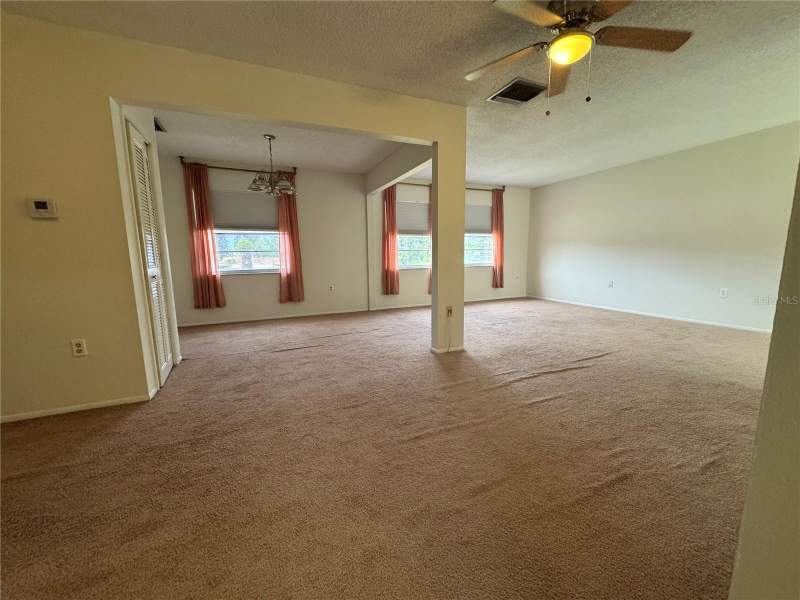2 bedroom Condominium at 1126 King Arthur Court #413, King Arthurs Court Condo, Dunedin — photo 2