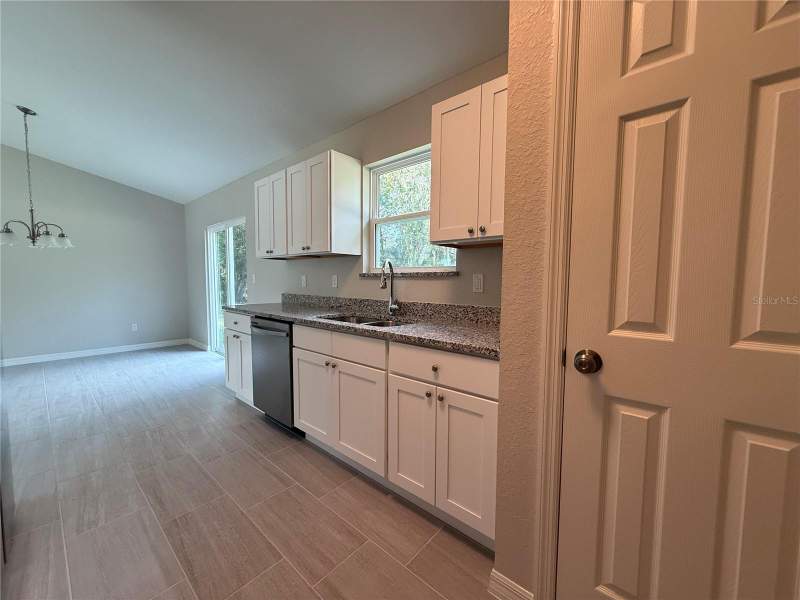 3 bedroom Single Family Residence at 13 Locust Run, Silver Springs Shores Unit 34, Ocala — photo 4