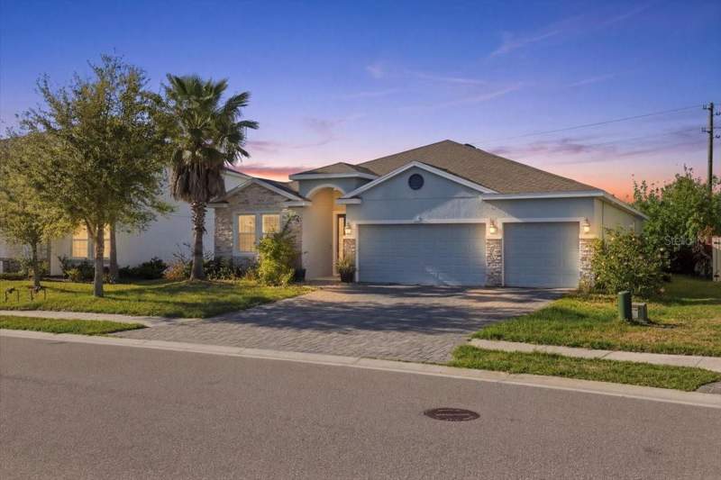 6702 DEVESTA LOOP home for sale in Trevesta