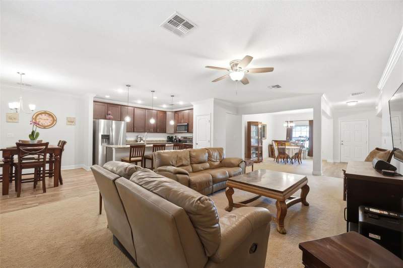4 bedroom Single Family Residence at 18296 Maberly Road, Royal Highlands, Weeki Wachee — photo 3
