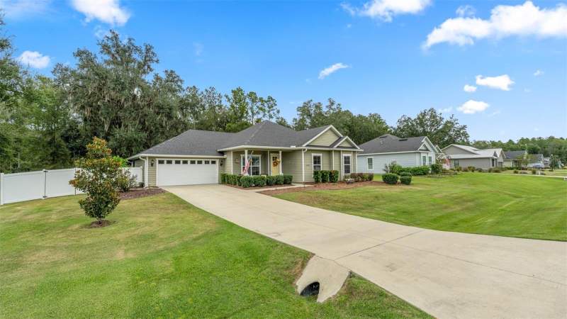 4 bedroom Single Family Residence at 19992 NW 159th Place, Peytons Preserve Pb 36 Pg 7, Alachua — photo 3