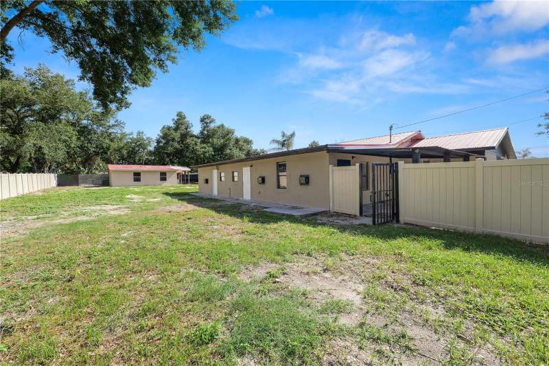 6 bedroom Single Family Residence at 4120 Orange Avenue, Unre Sabel Palm Park Add, Mulberry — photo 5