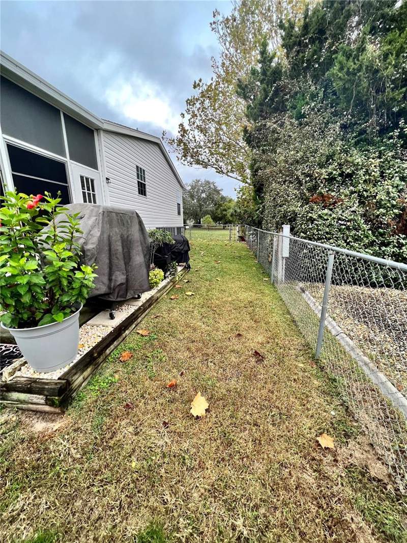 3 bedroom Manufactured Home at 16120 Brookridge Boulevard, Brookridge Comm, Brooksville — photo 5