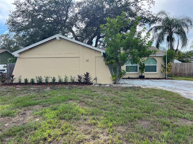 1014 STONEFENCE WAY home for sale in Gulfview Ridge