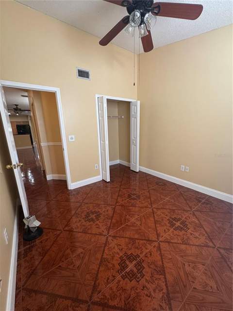 6229 Osprey Lake Circle, Riverview FL - photo 7 of 22