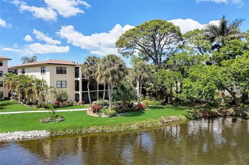 2 bedroom Condominium at 425 30th Avenue #C212, Desoto Square Villas, Bradenton — photo 1