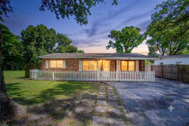 1026 SARITA STREET home for sale in Dreamwold