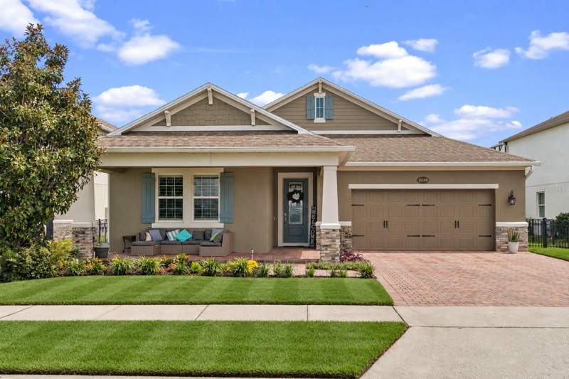15199 LAKE CLAIRE OVERLOOK DRIVE home for sale in Hickory Hammock